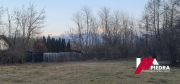 Vand teren intravilan situat pe Valea Avrigului , langa rau