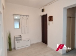 Inchiriez apartament de 2 camere+birou , decomandat , la bloc tip vila , in Valea Aurie,parter