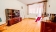 Inchiriez apartament de 2 camere decomandate situat in zona Mihai Viteazu ,parter
