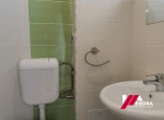 Vând apartament de 3 camere , bloc construcție nouă,zona Calea Poplacii, etaj 3 cu loc de parcare exterior