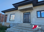 1000048379 Vand casă individuală spațioasă pe parter (la gri) – Șelimbăr in Cartierul Tineretului