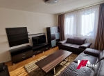 Inchiriez apartament de 3 camere situat la un bloc tip vila,la etajul 1 ,in zona centrala pe str. General Magheru